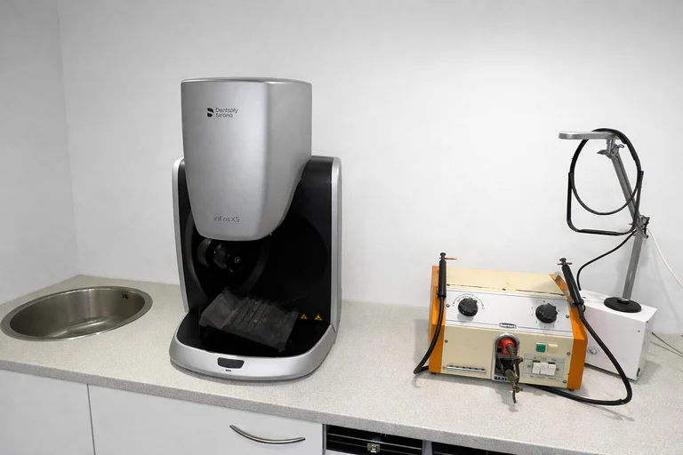 inEOS Zahnarztpraxis zum Verkauf Hunsrück